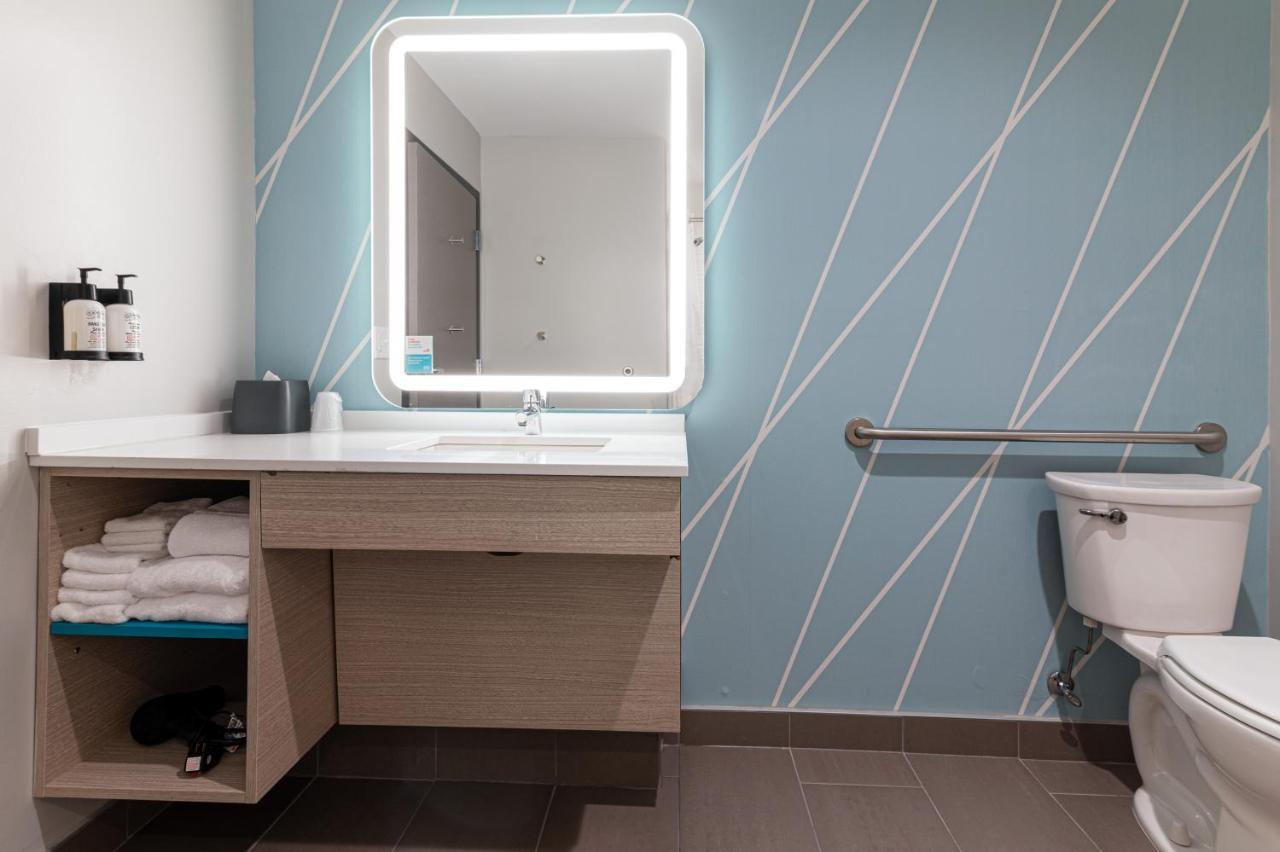 Avid Hotel Summerville By Ihg Екстериор снимка